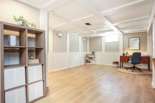 239 Sansome Ave, Winnipeg, MB 