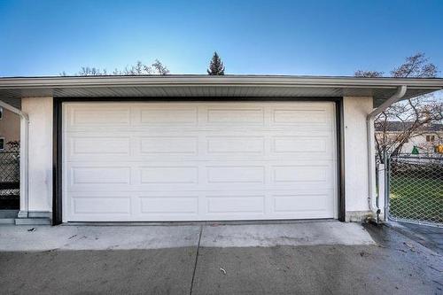 239 Sansome Ave, Winnipeg, MB 