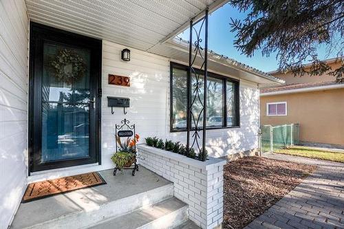 239 Sansome Ave, Winnipeg, MB 