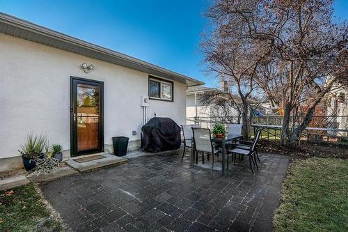 239 Sansome Ave, Winnipeg, MB 