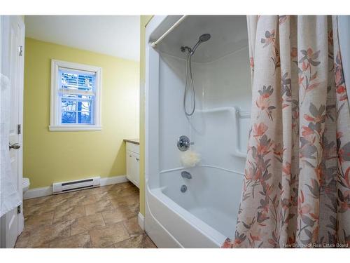 35 Rankine St, Fredericton, NB 