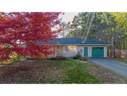 548 Kennebecasis River RD  Hampton, NB E5N 6L3