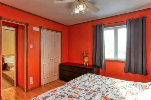 Chambre à coucher principale - 820 211E Rue, Shawinigan, QC - Indoor Photo Showing Bedroom