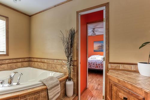 Salle de bains - 820 211E Rue, Shawinigan, QC - Indoor Photo Showing Bathroom