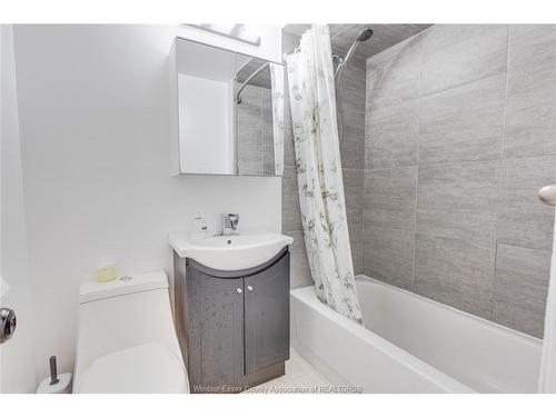 2446 Gatwick Avenue, Windsor, ON 