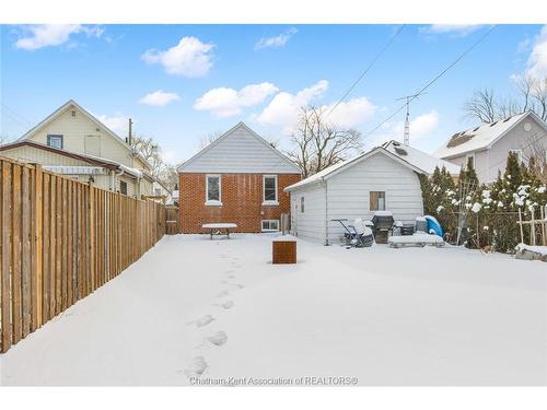 33 Wilson Avenue, Chatham, ON 