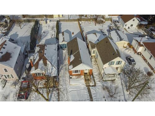 33 Wilson Avenue, Chatham, ON 