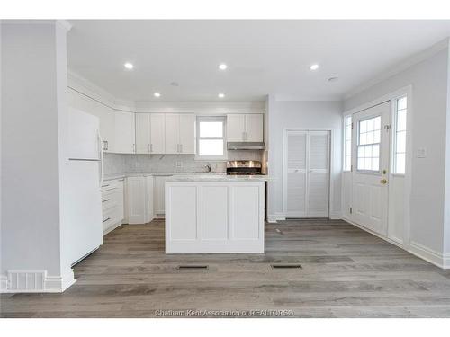 33 Wilson Avenue, Chatham, ON 