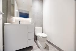 Salle de bains attenante à la CCP - 