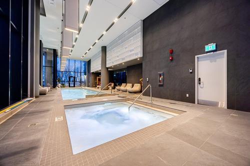 Pool - 1006-1000 Rue André-Prévost, Montréal (Verdun/Île-Des-Soeurs), QC - Indoor Photo Showing Other Room With In Ground Pool