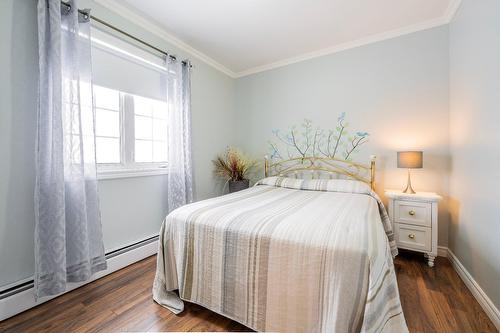 Bedroom - 480 Ch. Des Caps, Les Îles-De-La-Madeleine, QC - Indoor Photo Showing Bedroom