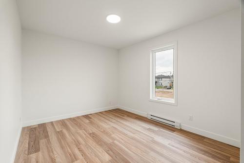 Bedroom - Rue Françoise-Giffard, Québec (La Haute-Saint-Charles), QC - Indoor Photo Showing Other Room