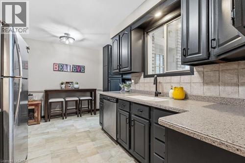 5119 Cherryhill Crescent, Burlington, ON - Indoor Photo Showing Bathroom