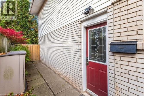 Inlaw suitr - 5119 Cherryhill Crescent, Burlington, ON - Outdoor With Exterior