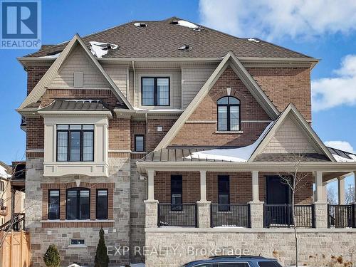 58 ELKINGTON CRESCENT  Whitby, ON L1P 0L7