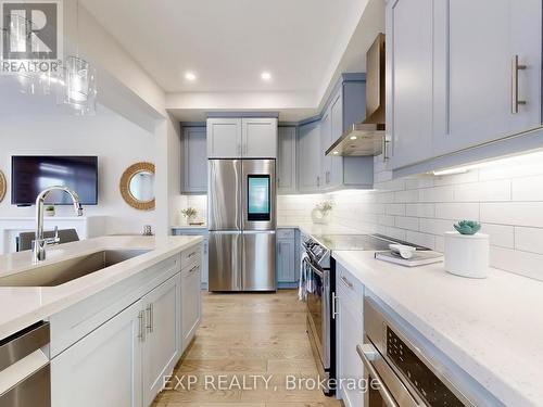 58 Elkington Crescent, Whitby, ON - Indoor Photo Showing Kitchen With Stainless Steel Kitchen With Upgraded Kitchen