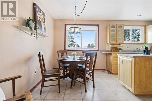 2737 Rockwood Drive, Sudbury, ON - Indoor Photo Showing Dining Room