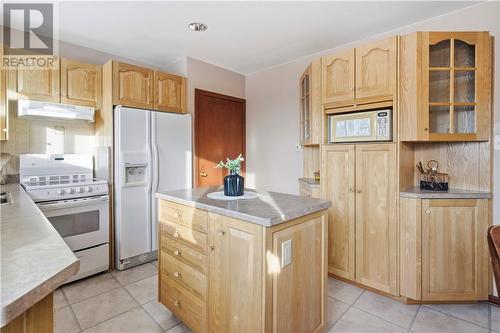 2737 Rockwood Drive, Sudbury, ON - Indoor Photo Showing Kitchen