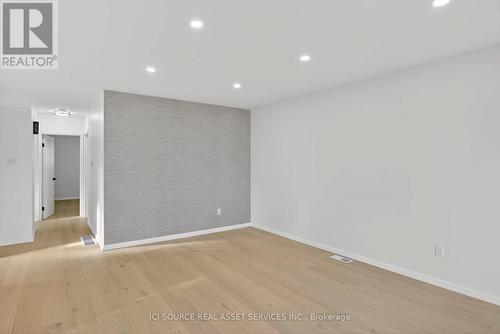 1092 Glendale Drive, Peterborough, ON - Indoor Photo Showing Other Room