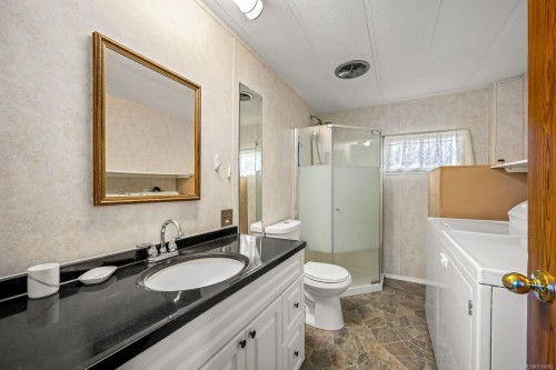 33-390 Cowichan Ave, Courtenay, BC 