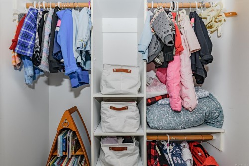 5729 Van Koy Rd, Duncan, BC 