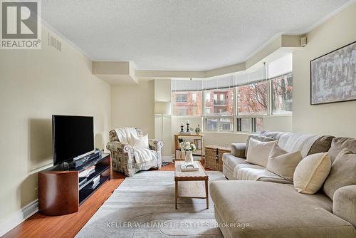 205 - 7 Picton Street, London East (East F), ON - Indoor Photo Showing Living Room