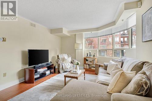 205 - 7 Picton Street, London East (East F), ON - Indoor Photo Showing Living Room