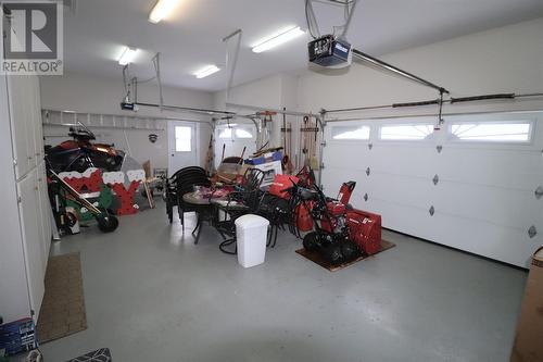 21 Lakeshore Drive, Pasadena, NL - Indoor Photo Showing Garage