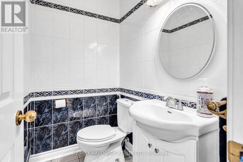 235 Kemano Road, Aurora, ON - Indoor Photo Showing Bathroom