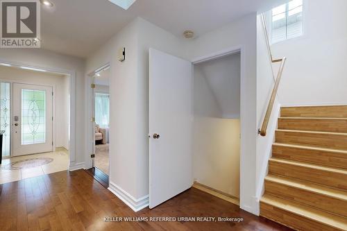 158 Walton Drive, Aurora, ON - Indoor Photo Showing Other Room