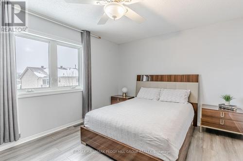 34 Coronation Parkway, Barrie, ON - Indoor Photo Showing Bedroom