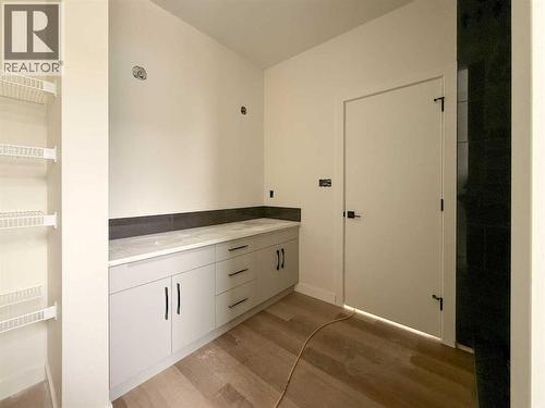 1612 Sixmile View  S, Lethbridge, AB - Indoor Photo Showing Other Room