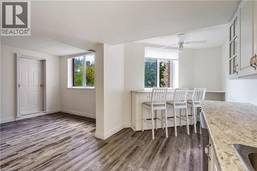 3499 Upper Middle Road Unit# 211, Burlington, ON - Indoor