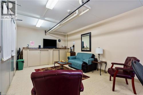 3499 Upper Middle Road Unit# 211, Burlington, ON - Indoor