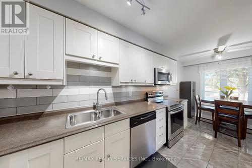 14 Bryant Court, Brampton, ON - Indoor Photo Showing Kitchen With Stainless Steel Kitchen With Double Sink