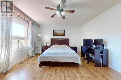 14 Bryant Court, Brampton, ON - Indoor Photo Showing Bedroom