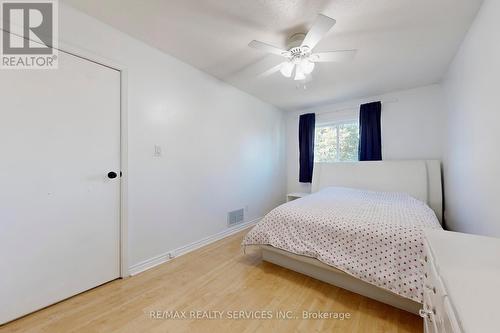 14 Bryant Court, Brampton, ON - Indoor Photo Showing Bedroom