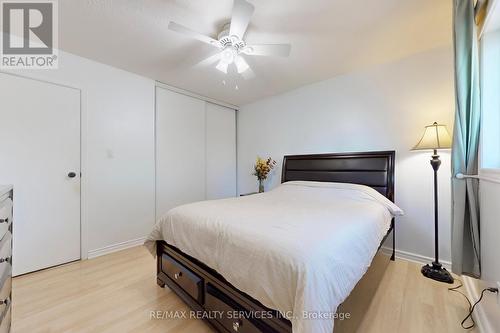 14 Bryant Court, Brampton, ON - Indoor Photo Showing Bedroom