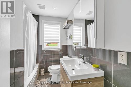 251 Thistle Down Boulevard, Toronto, ON - Indoor Photo Showing Bathroom