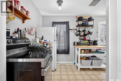 515 Coteau Street W, Moose Jaw, SK - Indoor