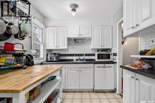 515 Coteau Street W, Moose Jaw, SK - Indoor Photo Showing Kitchen