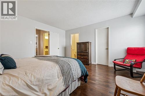 205 Highland Crescent Unit# 32, Kitchener, ON - Indoor Photo Showing Bedroom