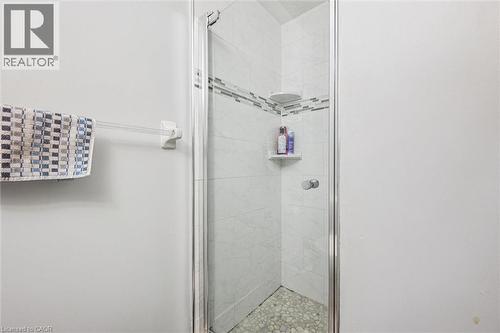 205 Highland Crescent Unit# 32, Kitchener, ON - Indoor Photo Showing Bathroom