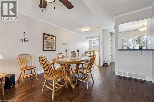 205 Highland Crescent Unit# 32, Kitchener, ON - Indoor Photo Showing Dining Room