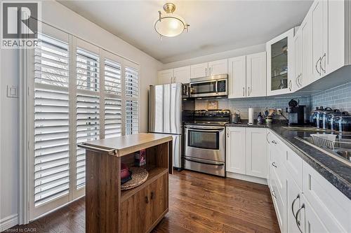 205 Highland Crescent Unit# 32, Kitchener, ON - Indoor Photo Showing Kitchen With Double Sink