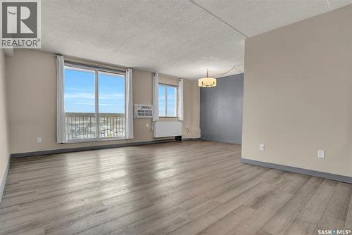 519 4045 Rae Street, Regina, SK - Indoor