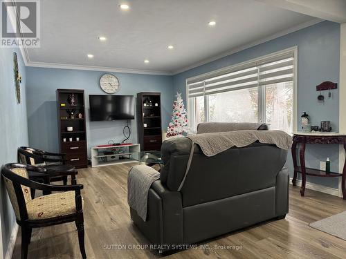 1338 Royal Drive, Peterborough, ON - Indoor