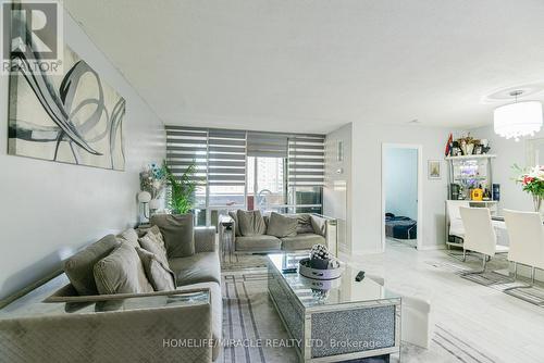 903 - 714 The West Mall Road, Toronto, ON - Indoor Photo Showing Living Room