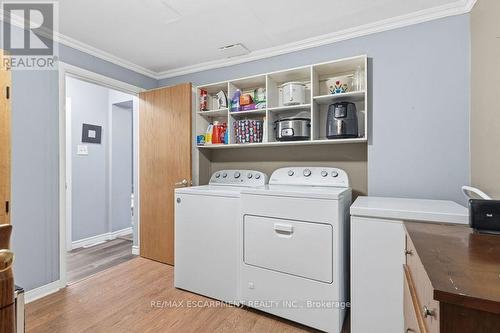 5119 Cherryhill Crescent, Burlington, ON - Indoor Photo Showing Laundry Room