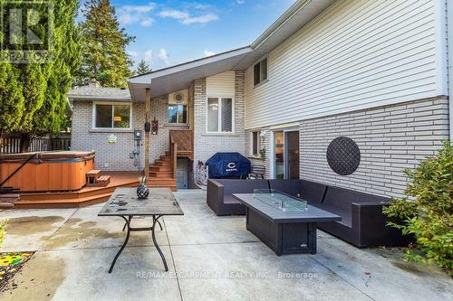 5119 Cherryhill Crescent, Burlington, ON - Outdoor With Deck Patio Veranda